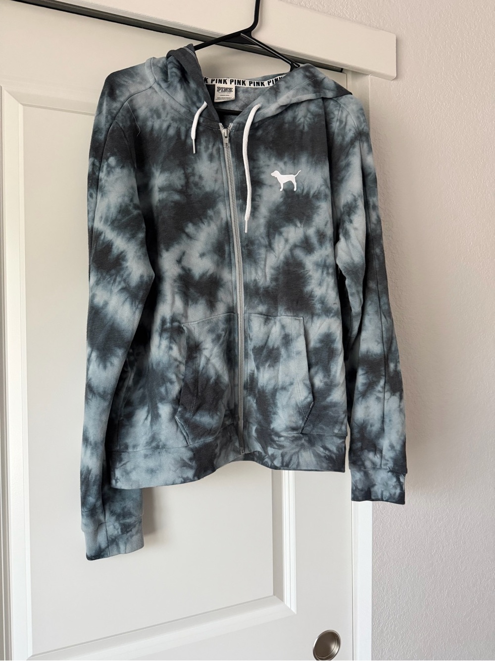 PINK Victoria's Secret Black & Gray Tie-Dye Zip Hoodie for Women